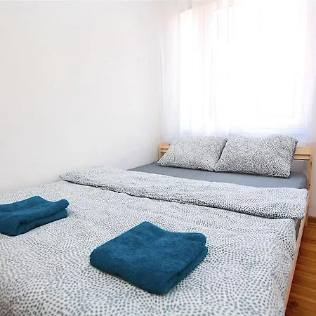 Stilo Dom - Plac Swietego Macieja ורוצלב